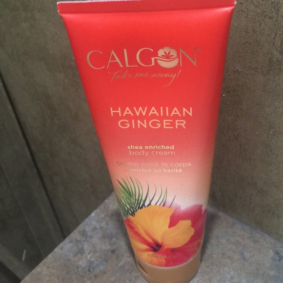 Victorias Secret Lotion - Picture 3 of 4